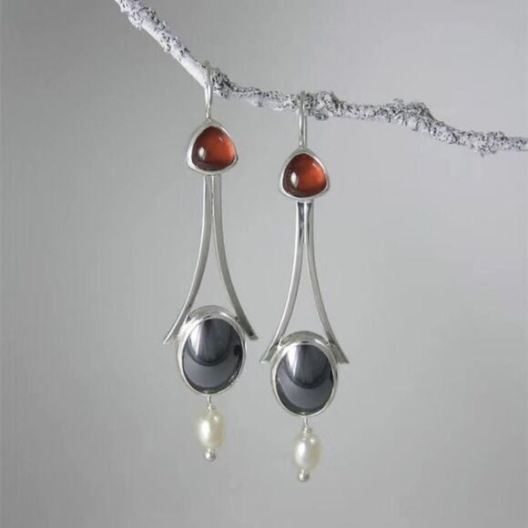 Jewelry - ✨🆕✨ BoHo Silver Tone Red Black Decor Stone Pearls Hook Drop Earrings✨